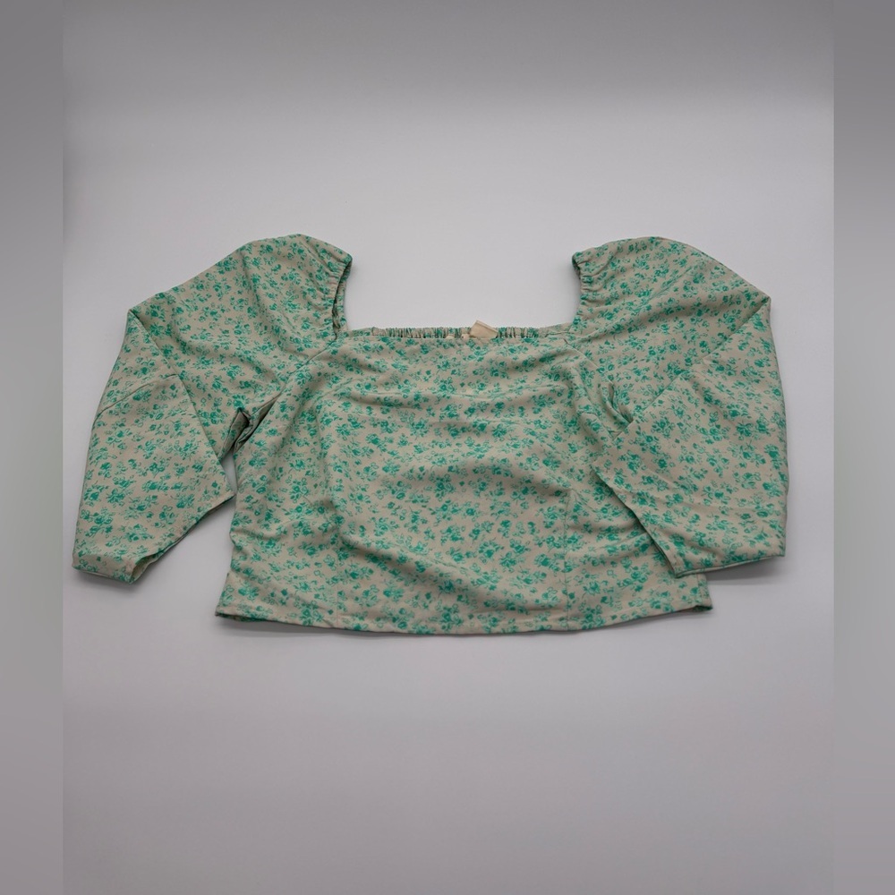 Levi's Women's Yvie Puff 3/4 Sleeve Cropped Blouse - Electric Green Floral NWT - Picture 1 of 11